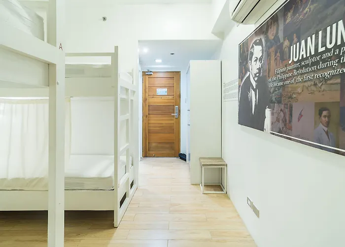 Hotel Heroes
