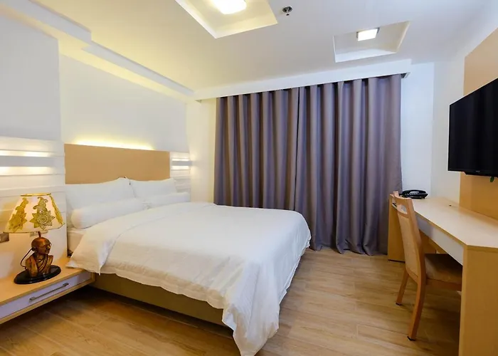 Hotel Heroes Manila